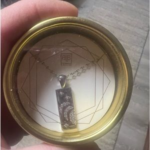 Map of the stars necklace ..